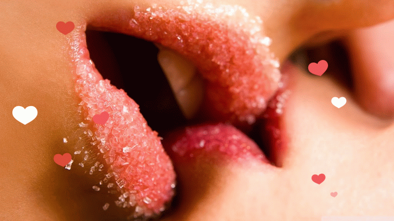 Оригинальные открытки с надписью целую. Открытки с поцелуями на любой вкус.