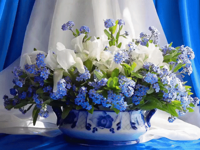 Мерцающие картинки с розами. Открытки с надписями и цветами. Электронные откр...