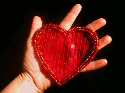 Разнообразные открытки с сердечками на любой вкус скачать бесплатно.